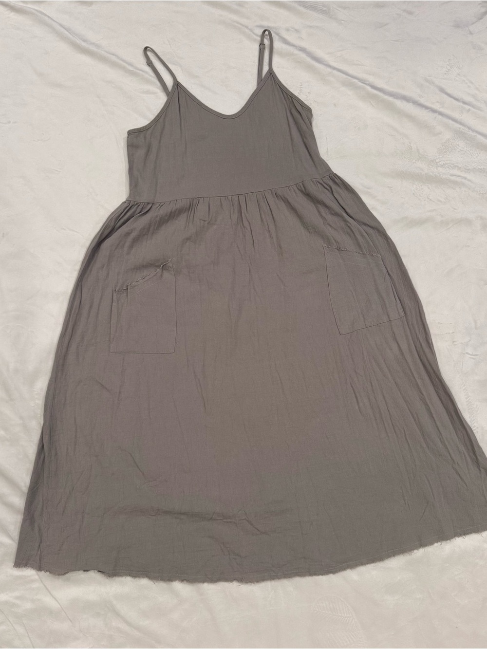 Carly Jean Los Angeles Sydney Midi Dress GRAY M